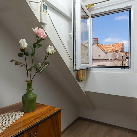 Apartment Old Town Baroque Palace