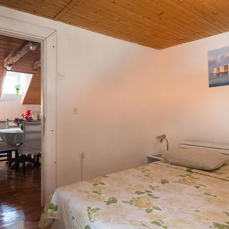 Old Town Baroque Palace Apartment Dubrovnik