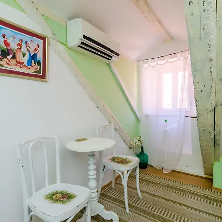 Apartment Old Town Baroque Palace