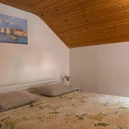 Old Town Baroque Palace Apartman *