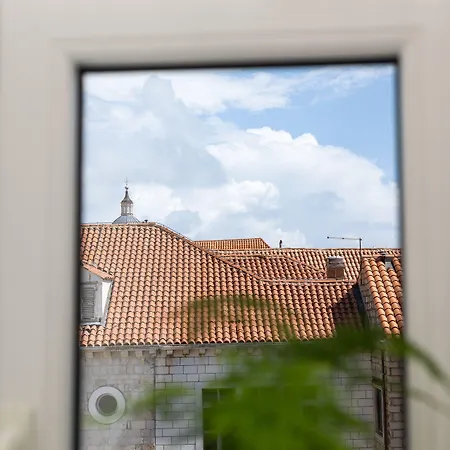 아파트 Old Town Baroque Palace *