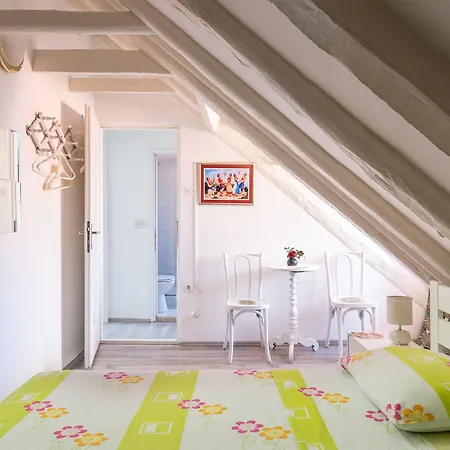 Old Town Baroque Palace Apartament